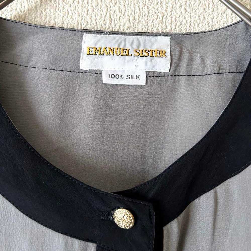 Rare ✨ EMANUEL SISTER 100% silk blouse with gold … - image 2