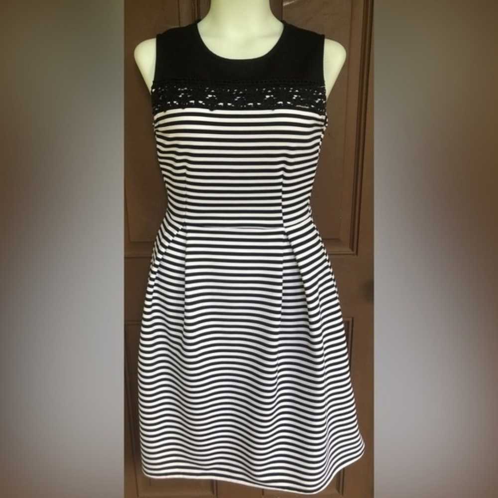 Suzy Shier Sz L Sleeveless Striped Black White La… - image 2