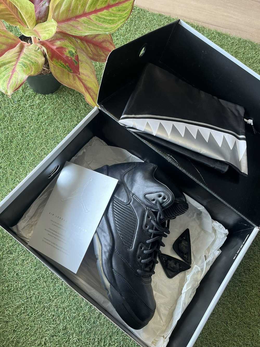 Jordan Brand × Nike JORDAN 5 RETRO PREMIUM TRIPLE… - image 5