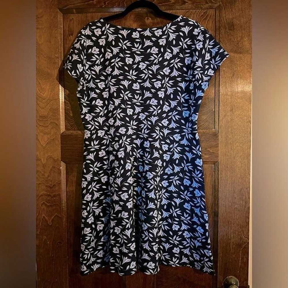 Draper James Blue Floral Fit and Flare Dress - image 8