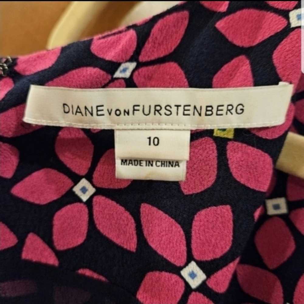 Diane Von Furstenberg Pink Daisy Print Clara Fit … - image 6