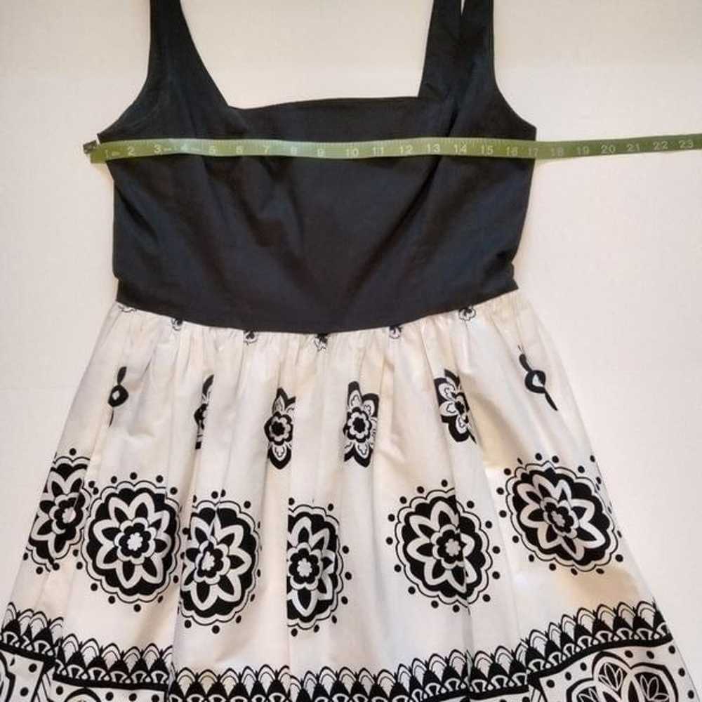 Maggy London Sleeveless Black & White Dress - image 8