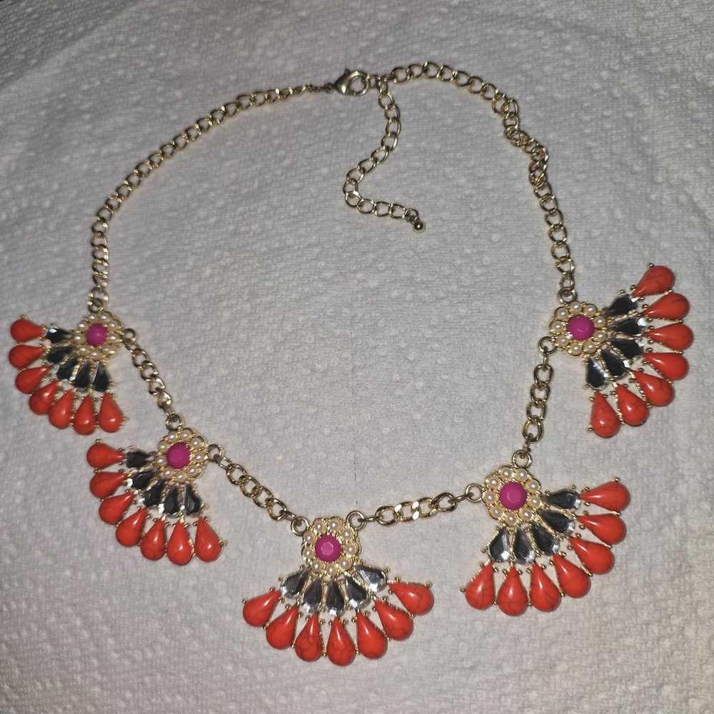 Vintage Gold Tone Faux Coral Enamel Rhinestone Cr… - image 2