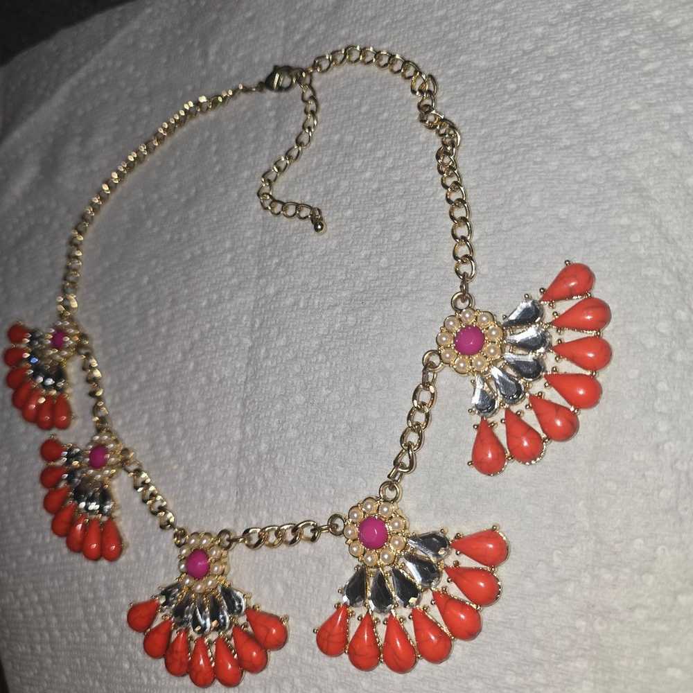 Vintage Gold Tone Faux Coral Enamel Rhinestone Cr… - image 3