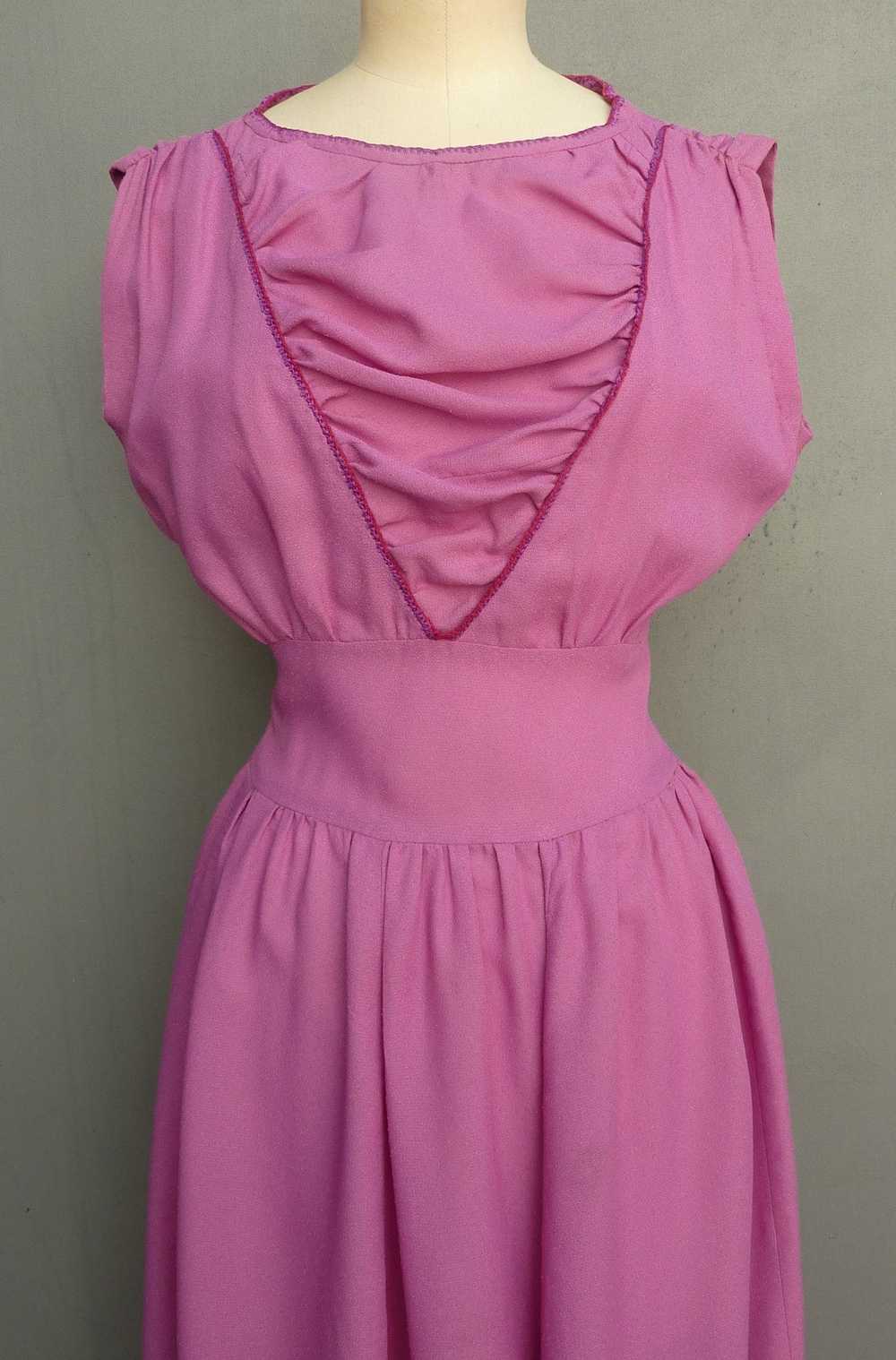 Vintage 1940s Handmade Dress Fuchsia Pink Rayon E… - image 2