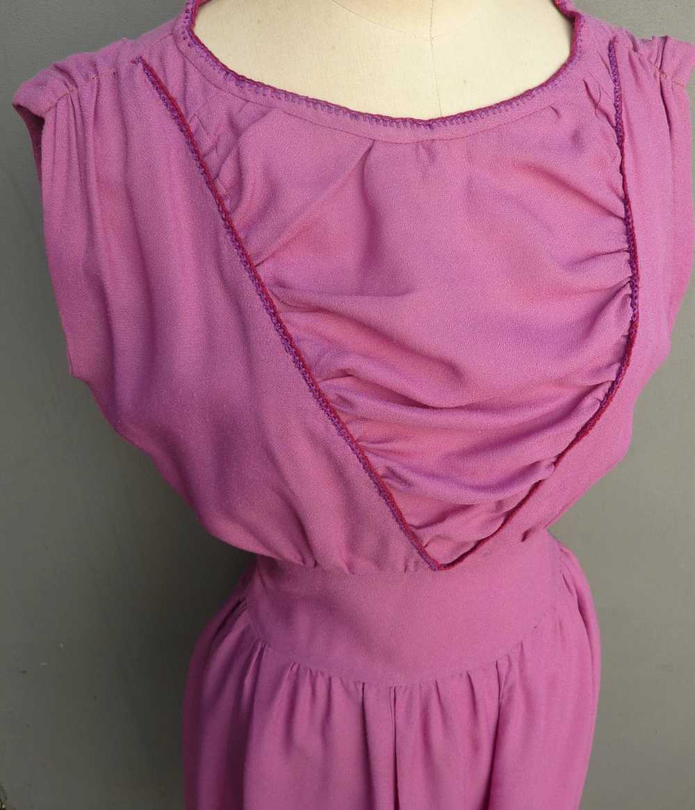 Vintage 1940s Handmade Dress Fuchsia Pink Rayon E… - image 4