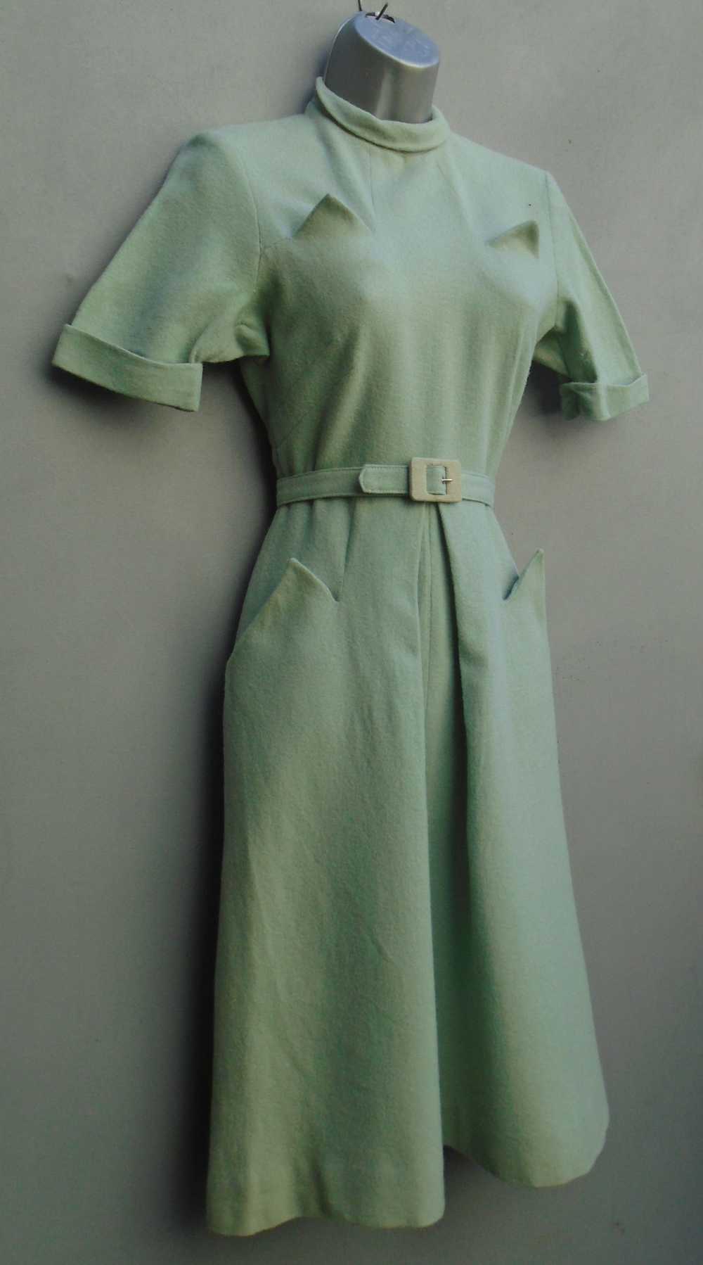 Superb Vintage 1940s Handmade Dress WW2 Seafoam B… - image 4