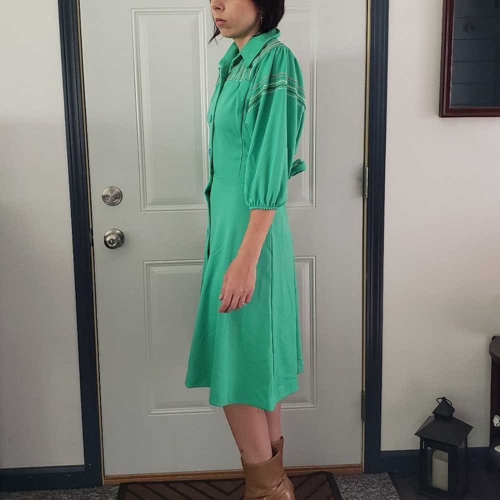 70s Bright Green Dagger Collar Button Down Dress - image 2