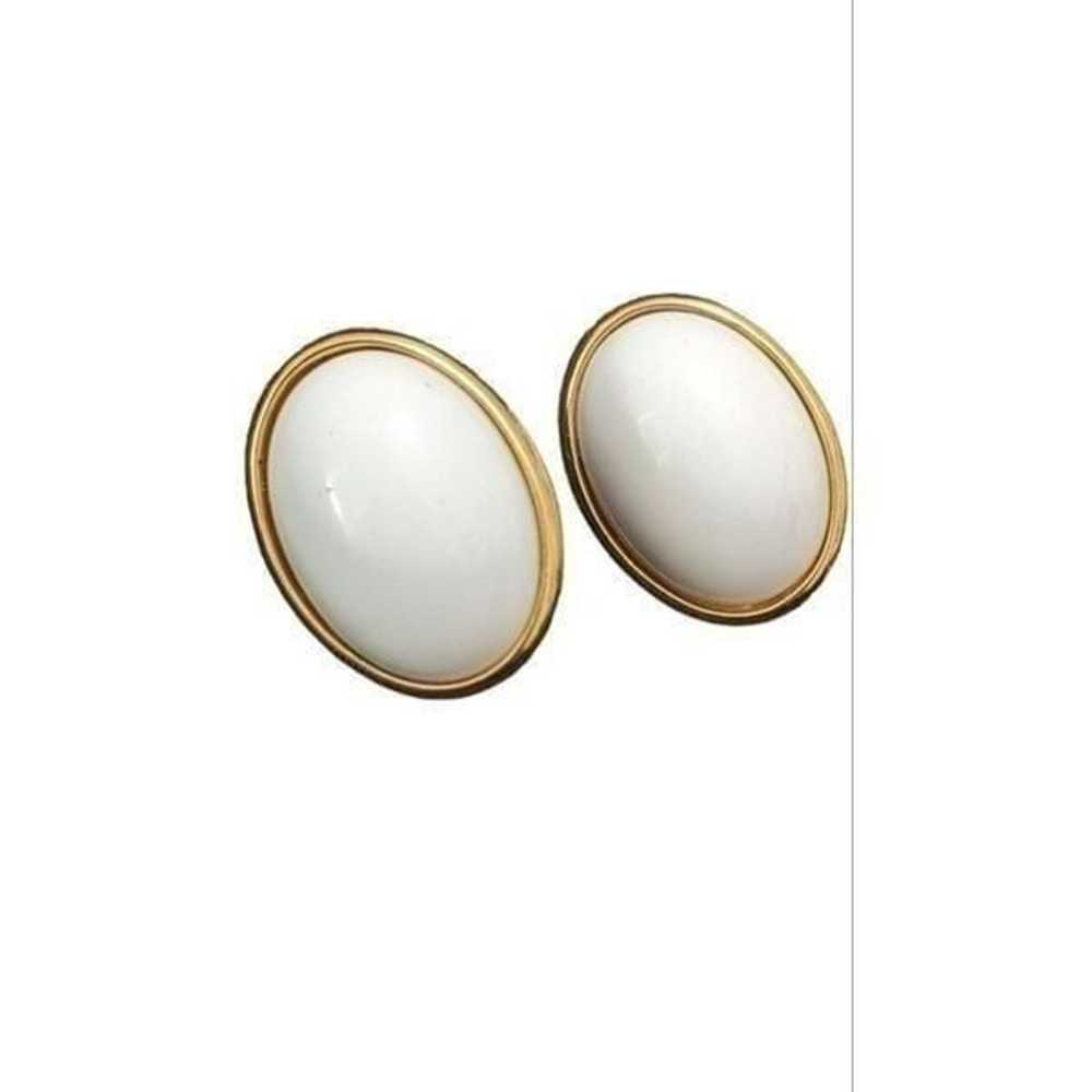 Trifari Vintage Gold Tone Large White Stone Pierc… - image 1