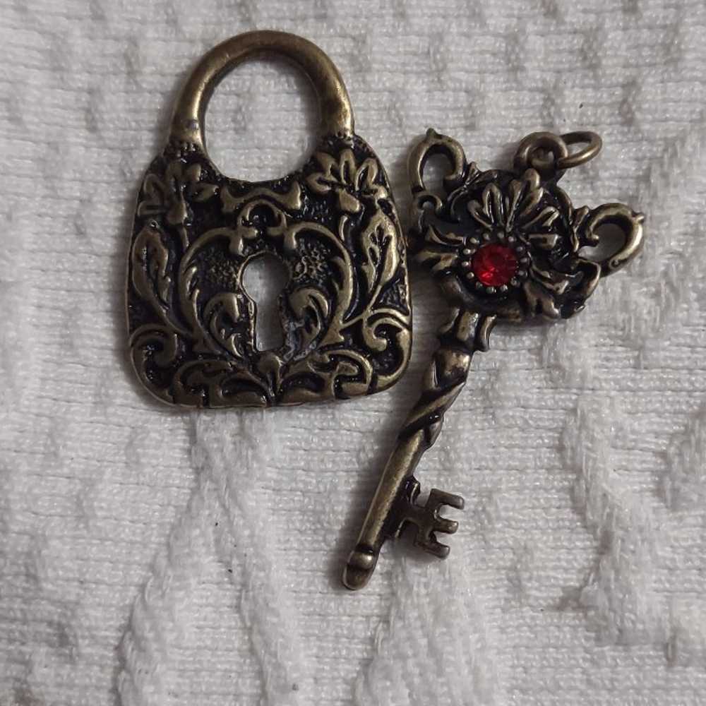 Vintage lock it and key set - image 2