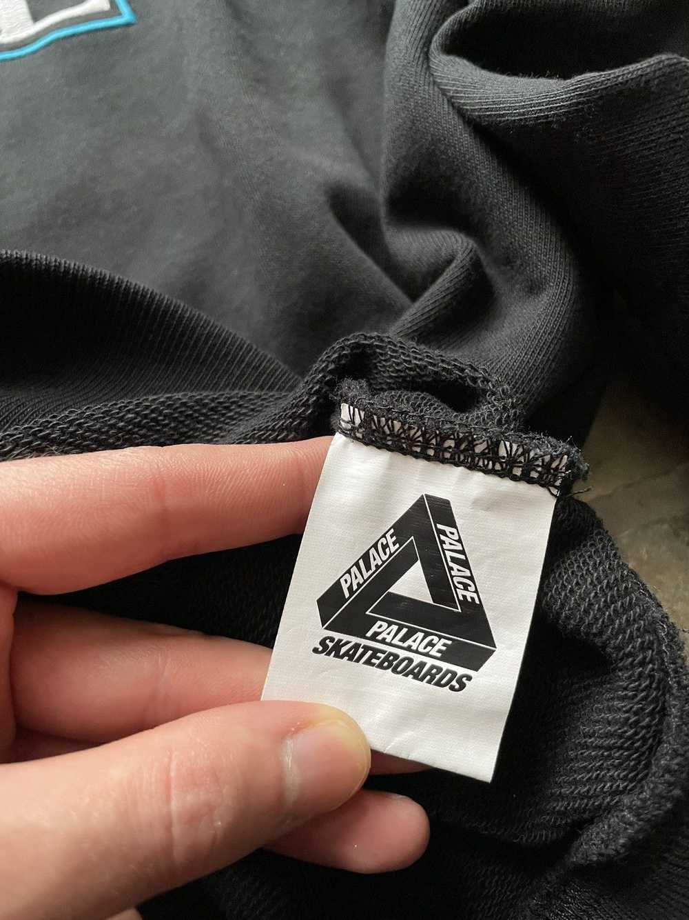 Palace Palace Lovely Logo Hoodie Sweatshirt - image 4