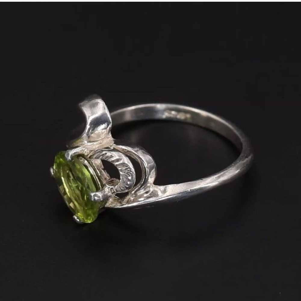 Sterling silver oval cut peridot, prong set solit… - image 3