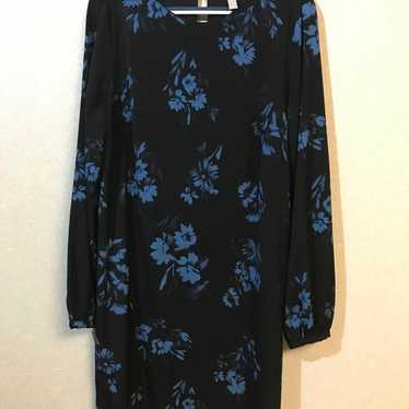 H&M black and blue floral pattern long-sleeve knee