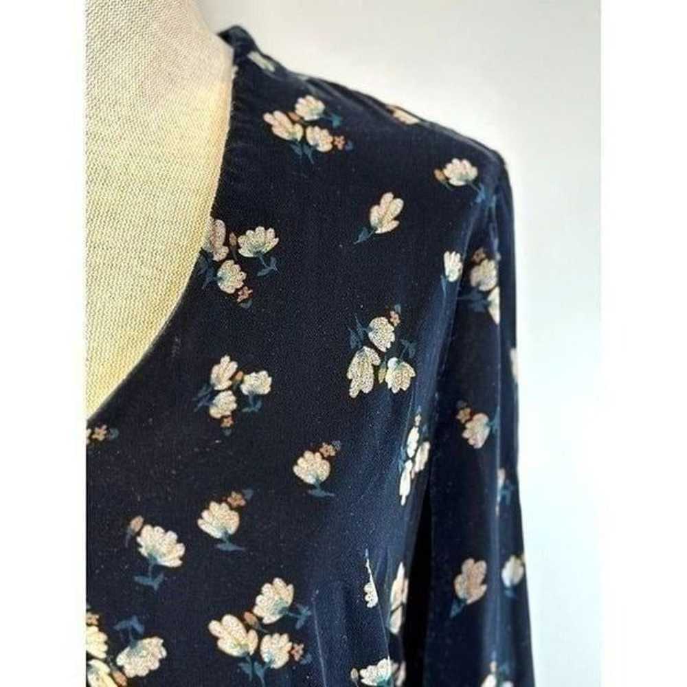 Cabi Floral Velvet V-Neck Dress in Navy Size M - image 4