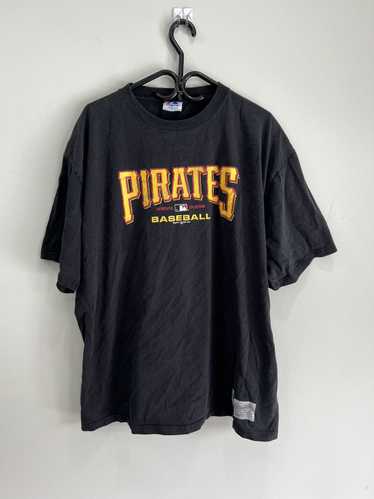 Vintage Y2K 2003 Pirates Baseball Tee Shirt