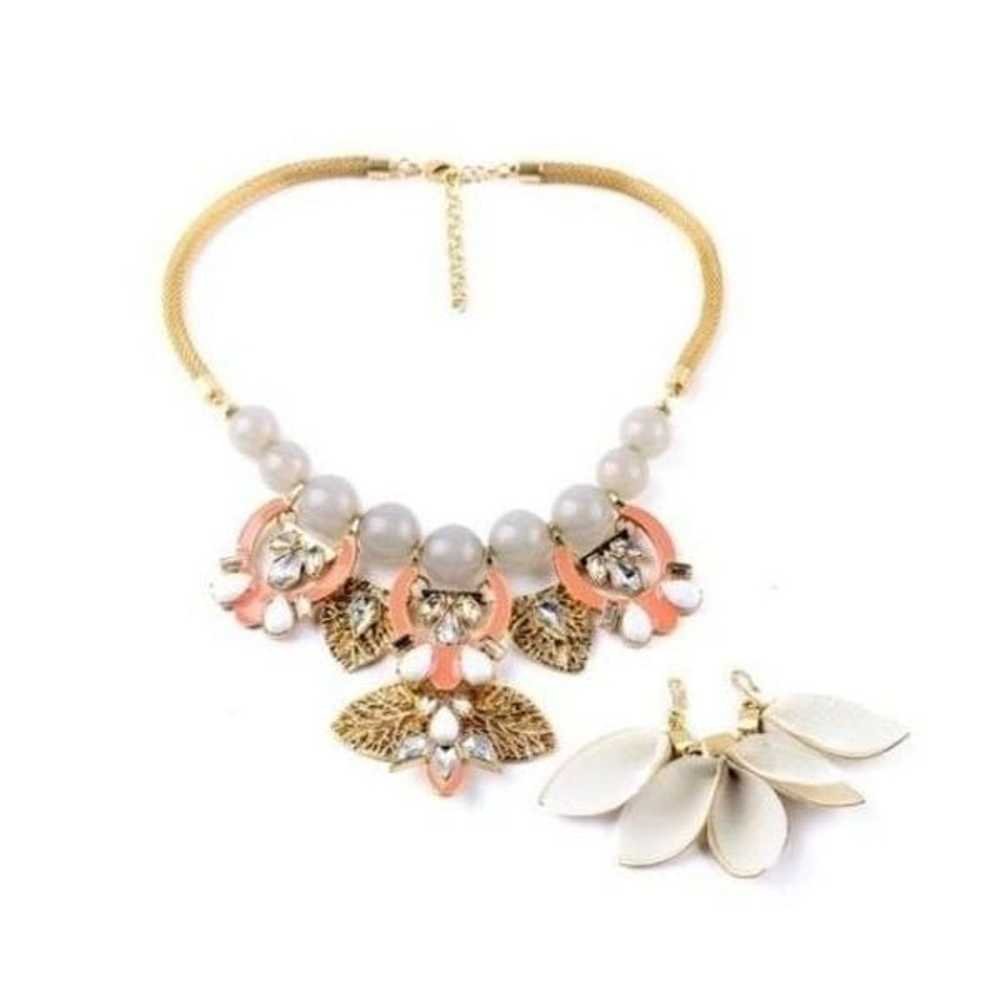 Stella & Dot Riviera Necklace - image 10