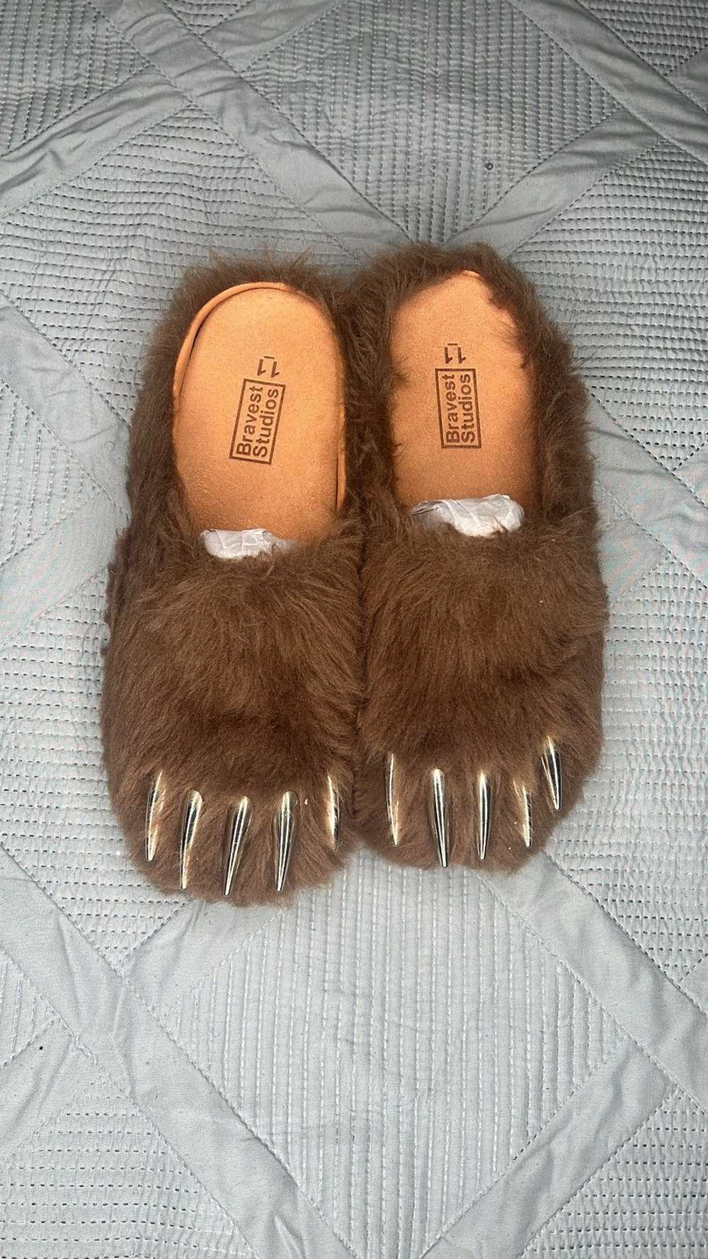 Supreme × Vintage Bear Claw Slippers “Bravest” - image 2