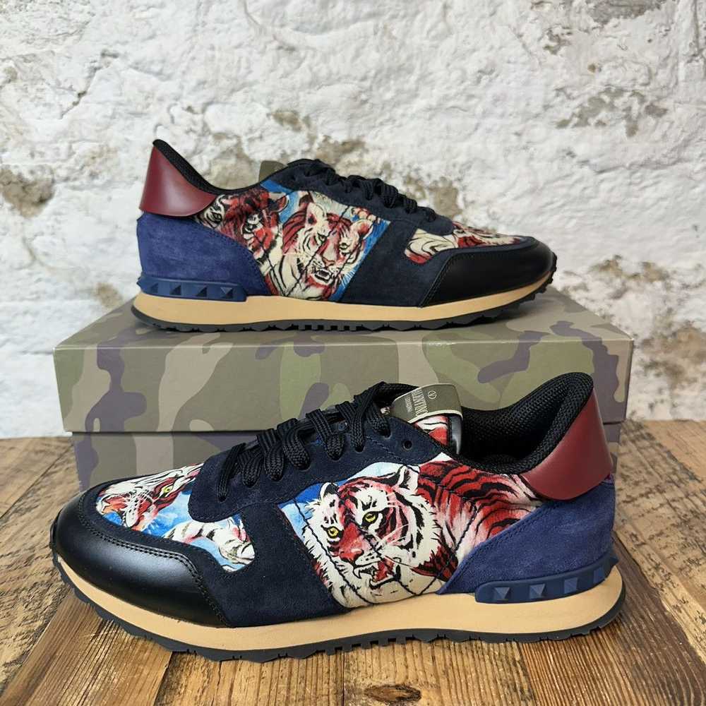 Valentino Valentino Tiger Graphic Low Top Sneaker… - image 1