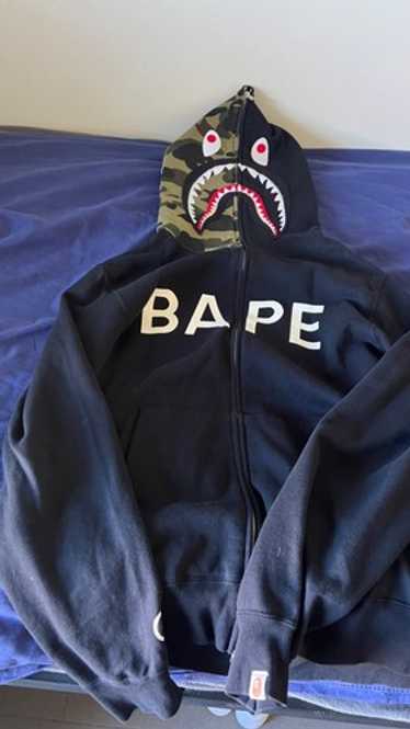 Half zip shark hoodie - Gem