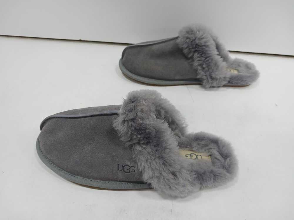 Women's Gray Ugg Size 8 Grey Slip Ons - image 3