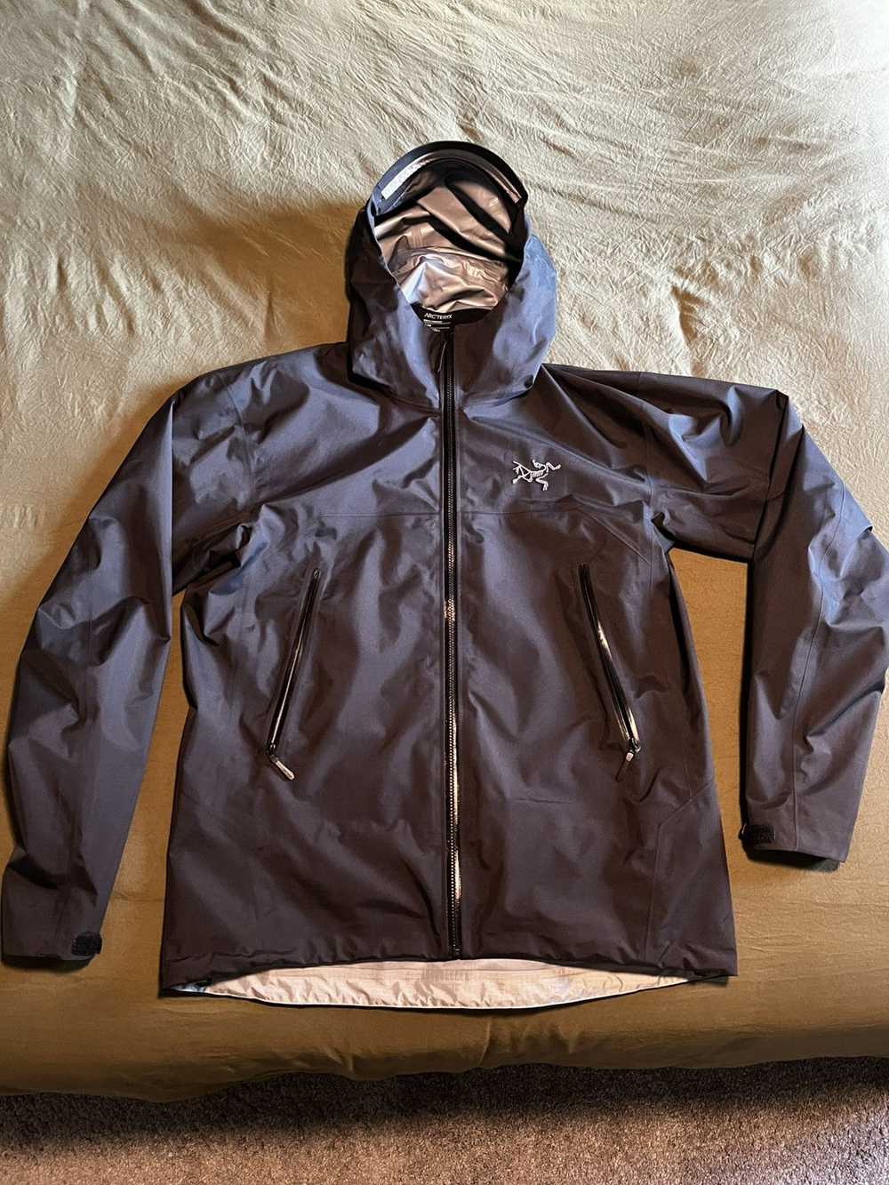 Arc'Teryx Beta Shell Jacket - image 1