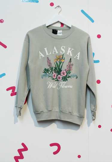 Vintage 90's Alaska printed Sweat Top