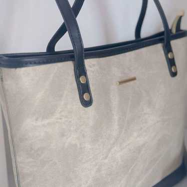 Beige and black business bag. - image 1