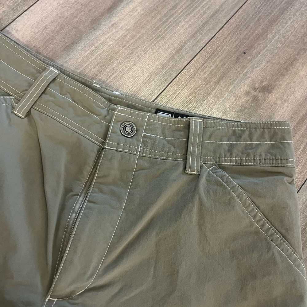 Kuhl Kuhl Khaki/Green Athletic Cargo Shorts Men 3… - image 2