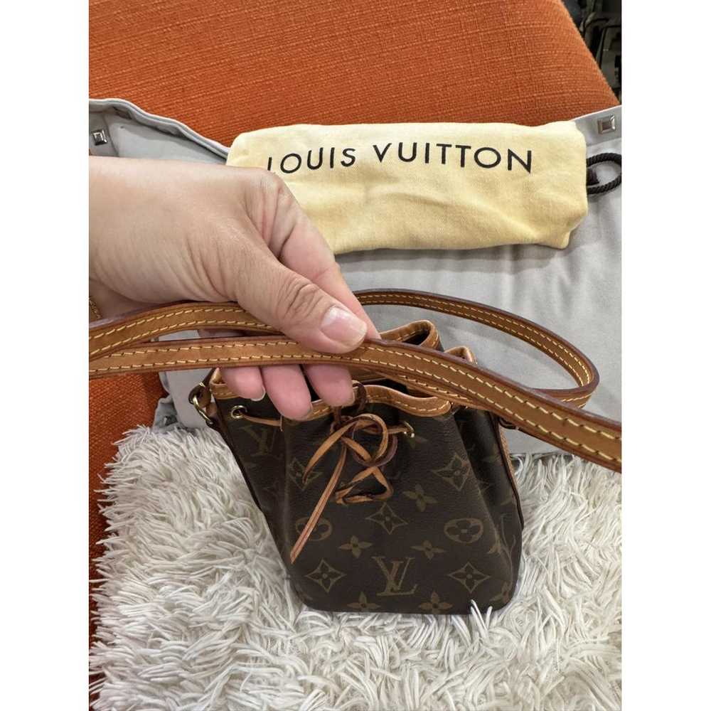 Louis Vuitton Nano Noé leather crossbody bag - image 6