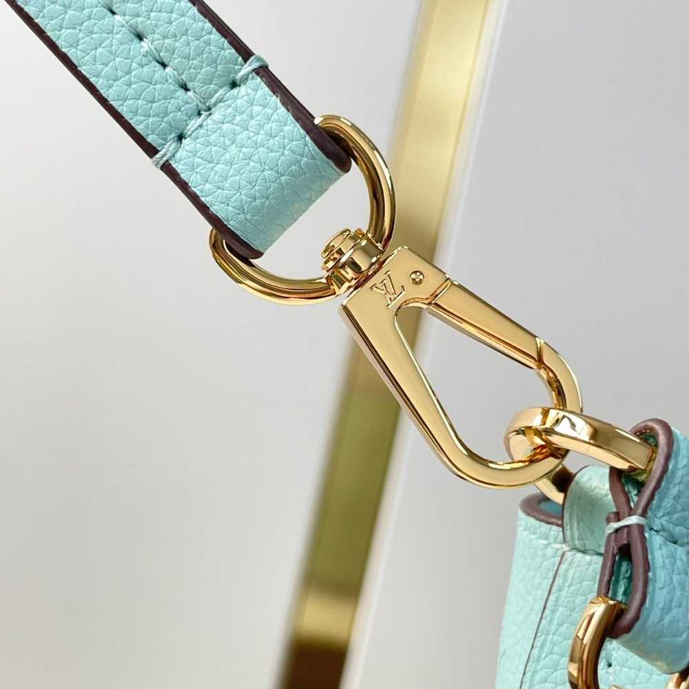 Louis Vuitton Crossbody Bags - image 4