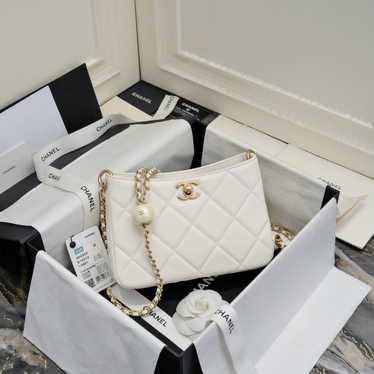 Chanel Shoulder Bags