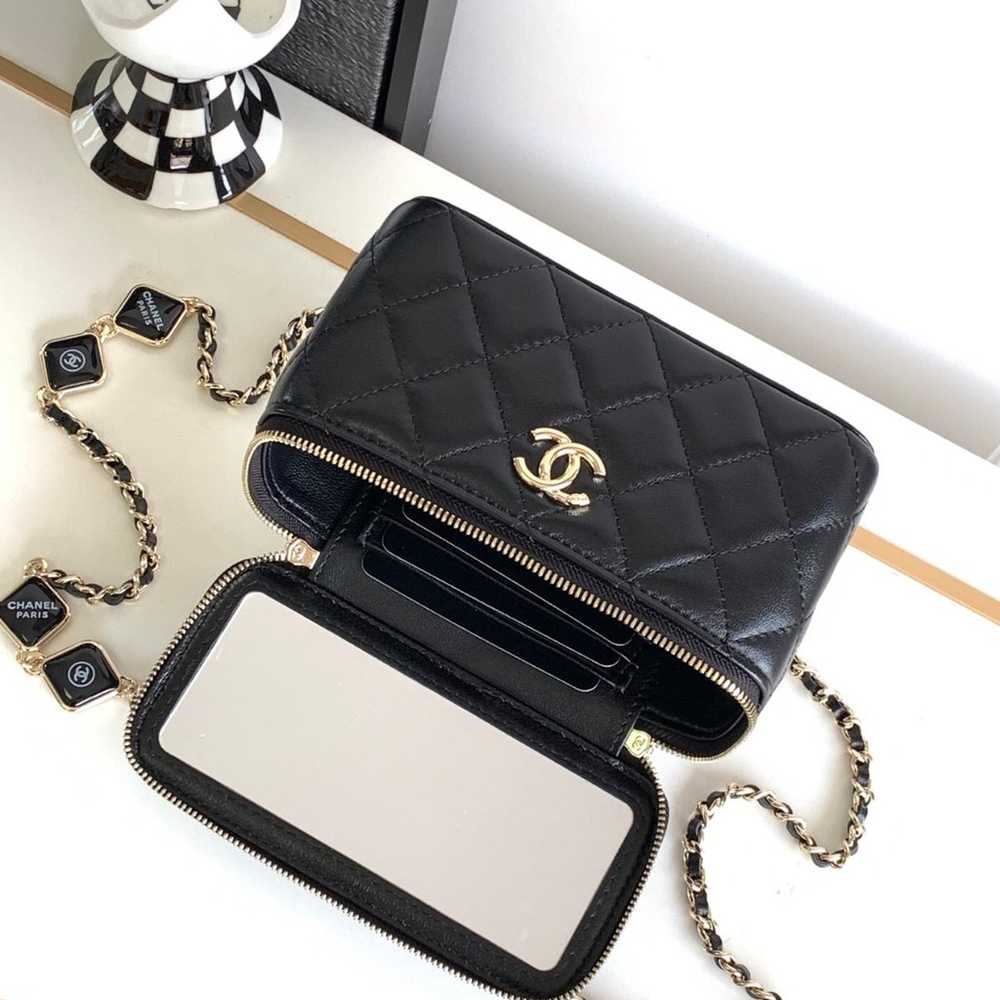 Chanel Shoulder Bags - image 4