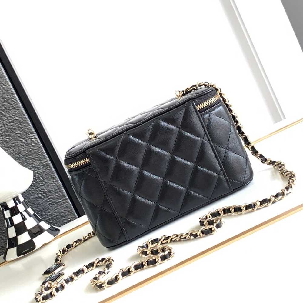 Chanel Shoulder Bags - image 8