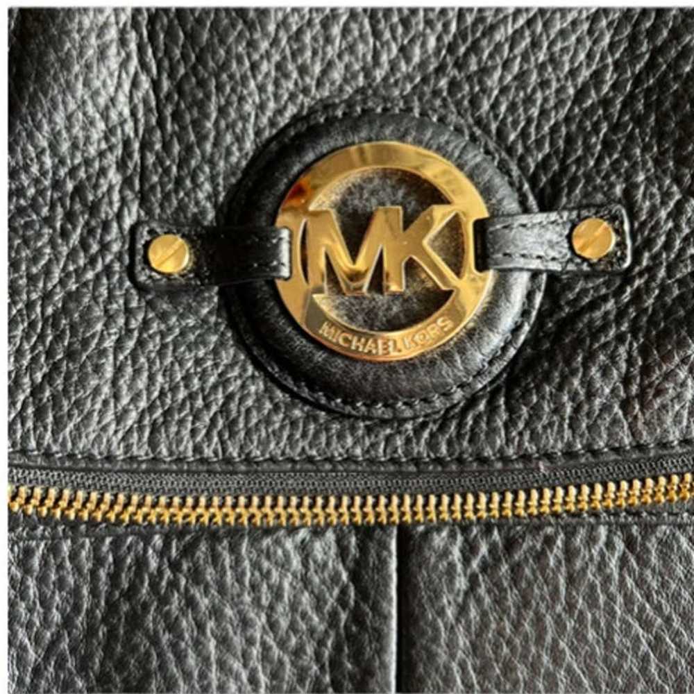 Michael Kors Black Textured Leather Crossbody Pur… - image 8