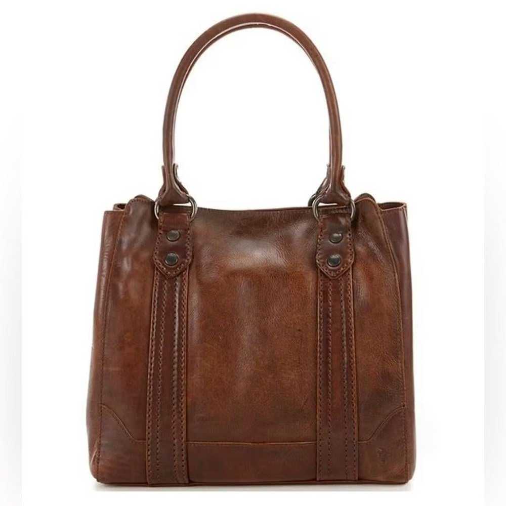 Stylish Brown Leather Tote Bag for Everyday Use - image 1