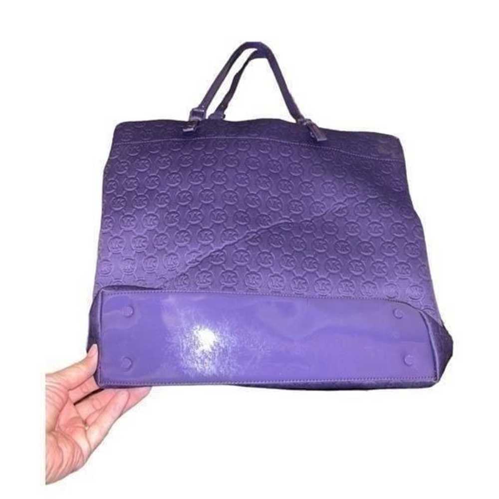 Michael Kors Signature Neoprene large purple tote - image 3