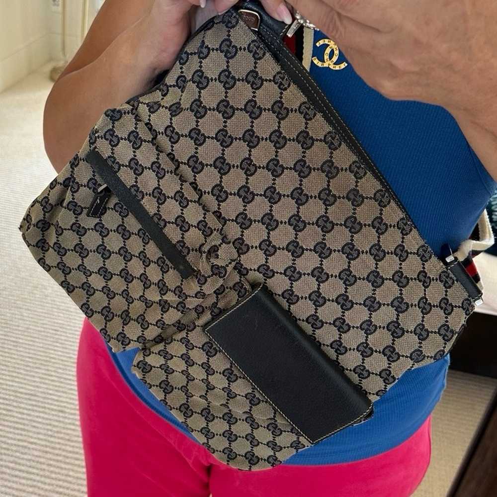 Gucci vintage  navy crossbody - image 3