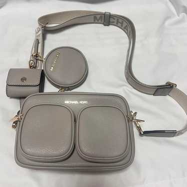 MICHAEL KORS bag - image 1