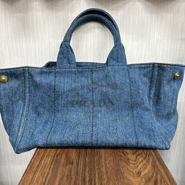 Prada Canapa size L - image 1