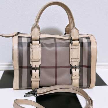 "Burberry" high-quality item 2way bag. - image 1