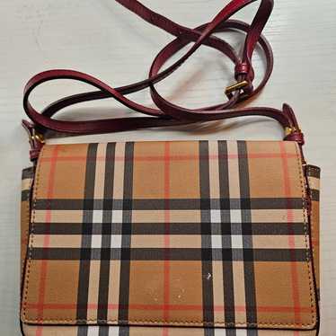 Burberry Hampshire Vintage check shoulder bag - image 1