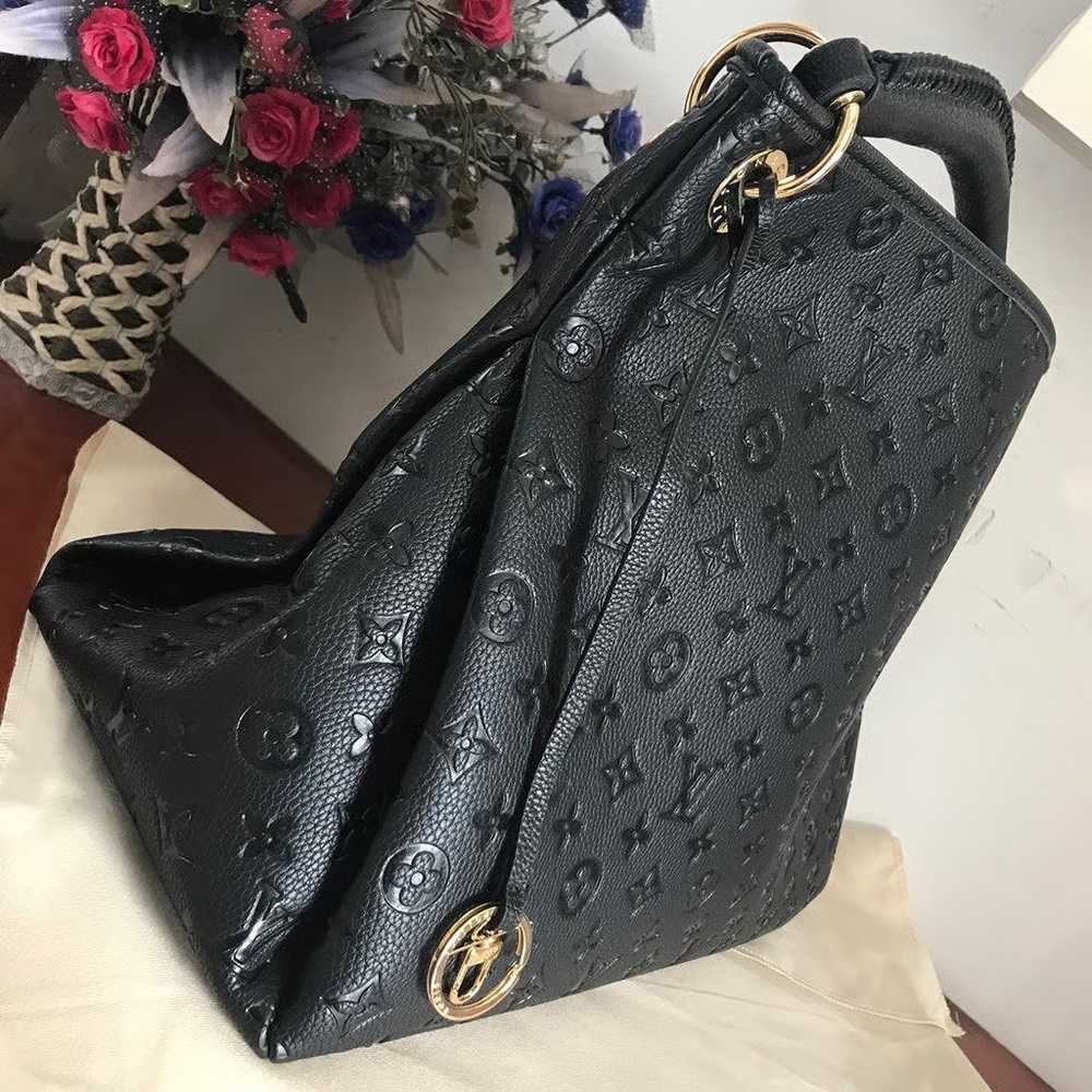 ＬＶ Monogram  black bag - image 3