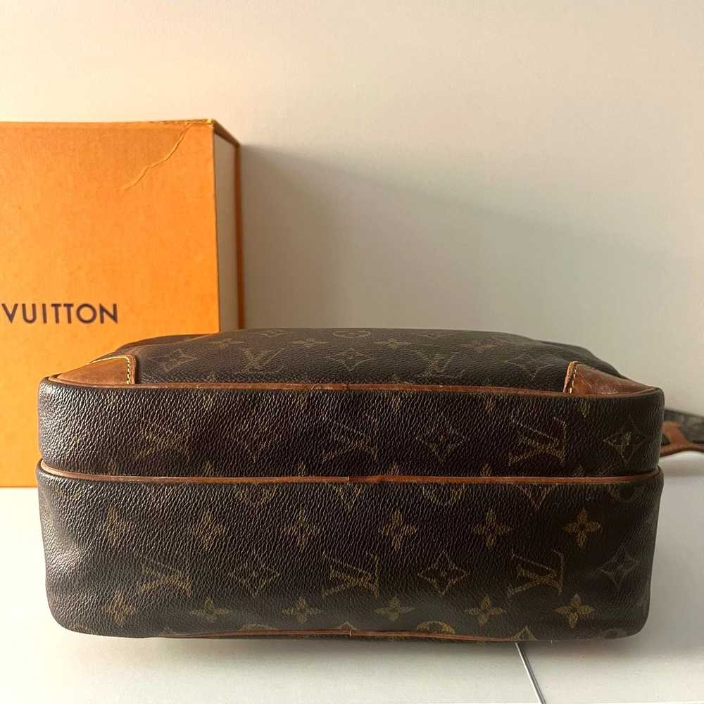 Louis Vuitton Nile MM Monogram Crossbody / Should… - image 4