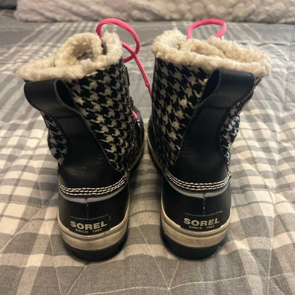 SOREL HOUNDSTOOTH WATERPROOF BOOTS W7 - image 3