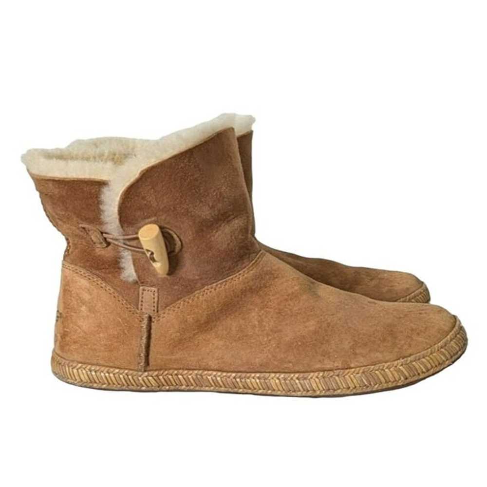 UGG Garnet Suede Toggle Boot Chesnut Brown Shearl… - image 2