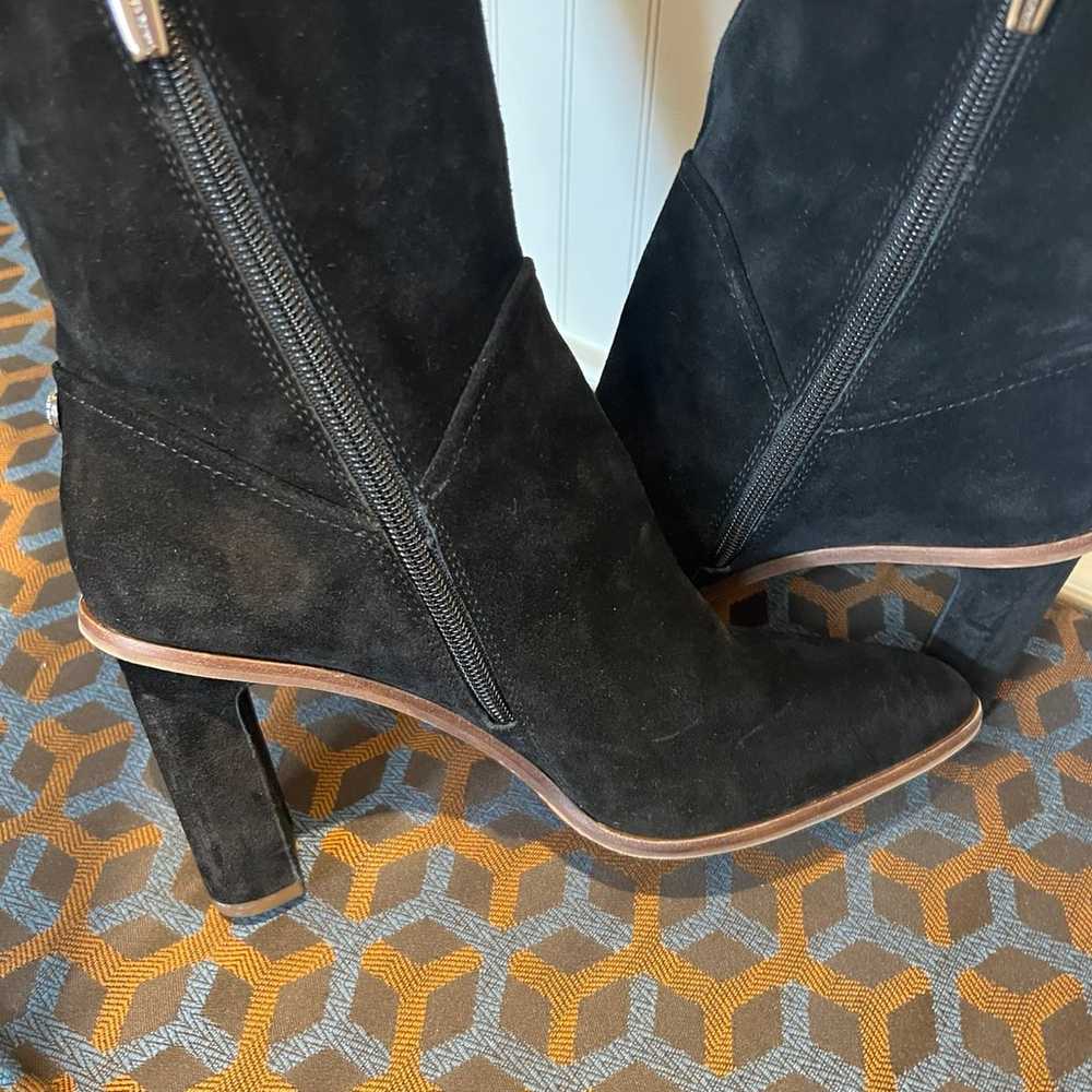 Vince Camuto suede boots - size 9.5 - image 12