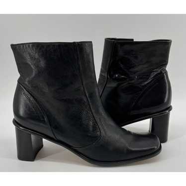 Etienne Aigner Smatter Black Leather Ankle Boots, 