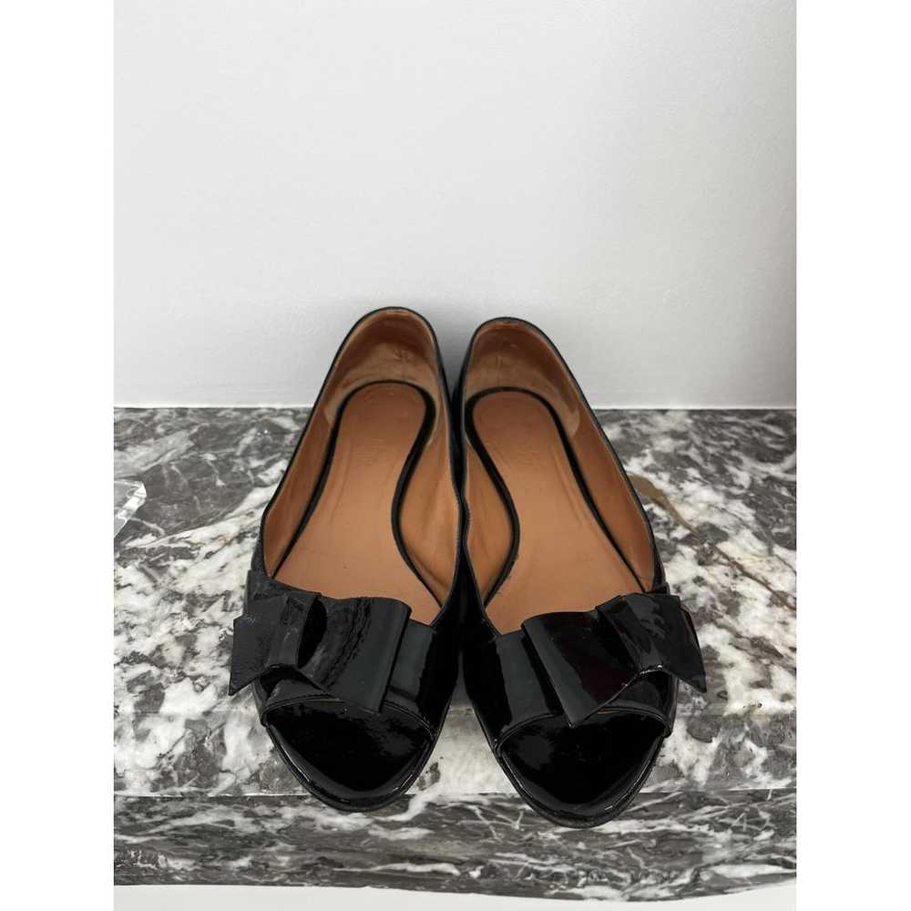 Max Mara Patent leather ballet flats - image 10