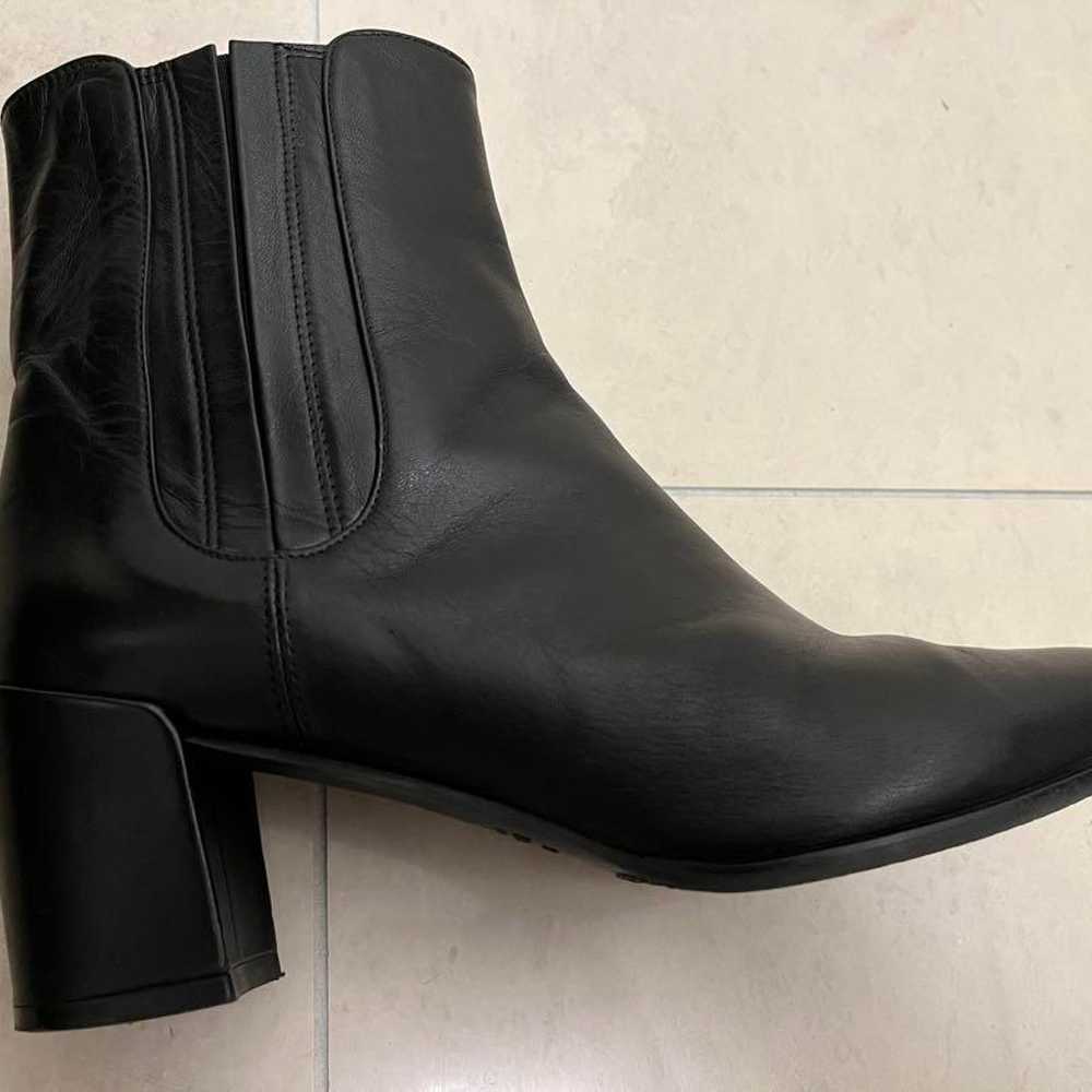 ＊Superb Condition＊ Stuart Weitzman (Size 38) - image 9