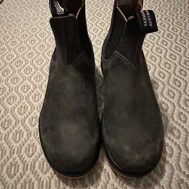 blundstone boots women size 10 - image 1